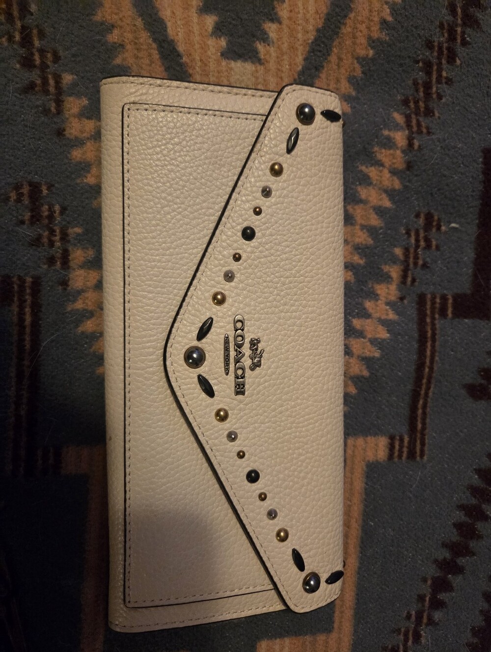 Coach Cream Pebbled Leather Studded Continental Wallet NWOT Rare!
